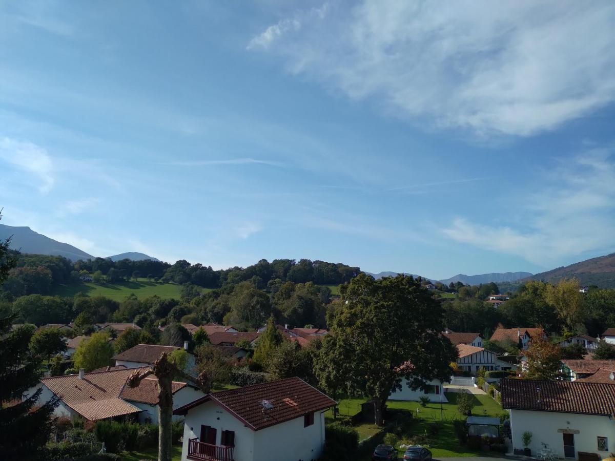 Hotel Camou Uhart-Cize Buitenkant foto